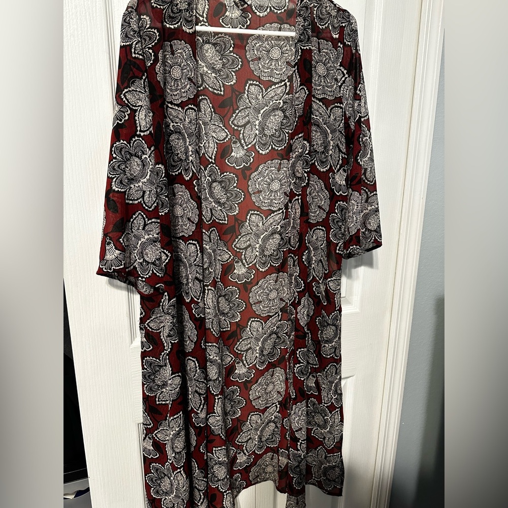 Forever 21 Abstract Floral Kimono